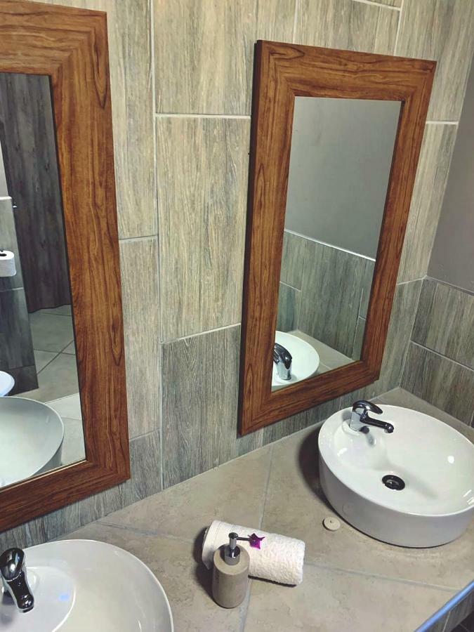 The Wilds Guest House Хлухлуве Екстериор снимка