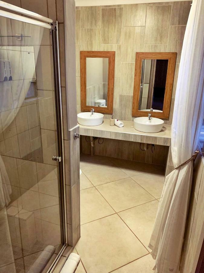 The Wilds Guest House Хлухлуве Екстериор снимка